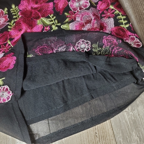 INC International Concepts Stitched Floral Tank Top Size Small EUC - Picture 7 of 15